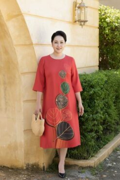 Hạnh Đầm suông cổ tròn họa tiết, tay bèo 1623/5.469