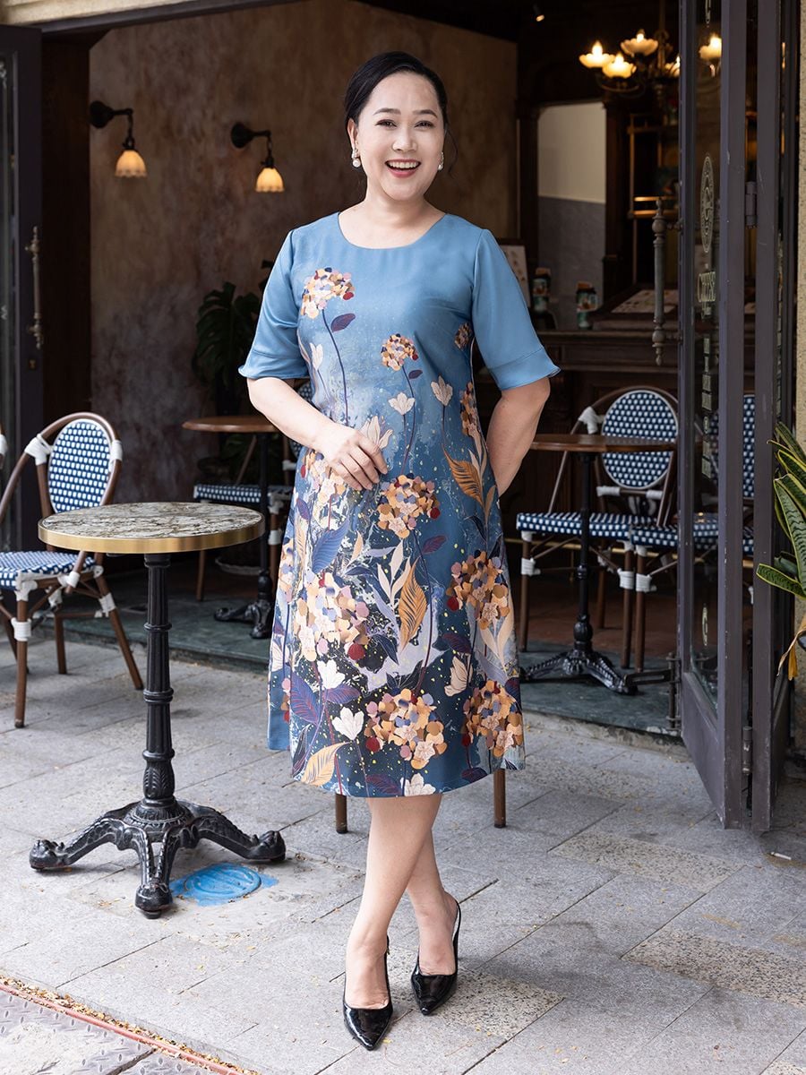 Hạnh Đầm suông cổ tròn in họa tiết hoa, tay bèo 1623/5.95