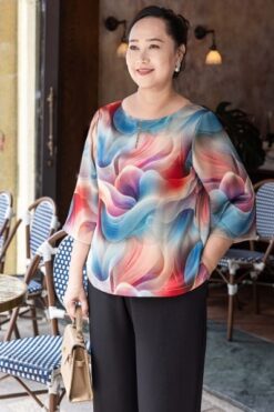 Hạnh Áo cổ tròn in hoa văn, kết hạt bi, tay lửng 2472/4.598