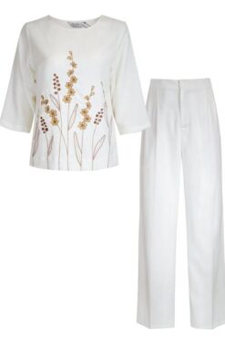 Bộ quần dài cổ tròn tay lỡ chất liệu linen thêu hoa 3413/5.239