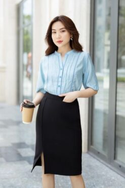 Váy cách điệu xẻ tà